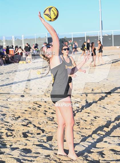 Thumbnail 2 in Mohave vs. Estrella Foothills (AIA DII Pairs Round 1 Playoff) photogallery.