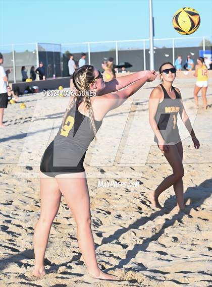 Thumbnail 2 in Mohave vs. Estrella Foothills (AIA DII Pairs Round 1 Playoff) photogallery.