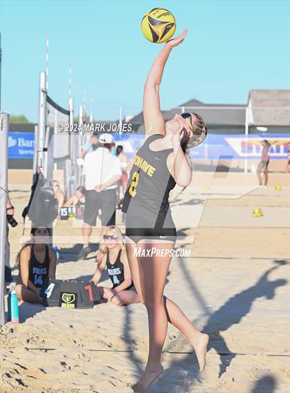 Thumbnail 1 in Mohave vs. Estrella Foothills (AIA DII Pairs Round 1 Playoff) photogallery.