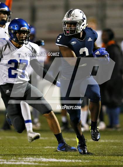 Thumbnail 2 in Pine Creek vs. Longmont (CHSAA 4A Round 1 Playoff) photogallery.