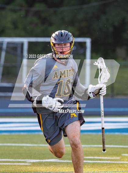 Thumbnail 2 in Wilton vs. Amity Regional photogallery.