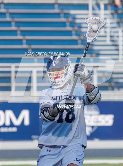 Thumbnail 2 in Wilton vs. Amity Regional photogallery.