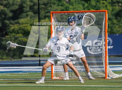 Thumbnail 2 in Wilton vs. Amity Regional photogallery.
