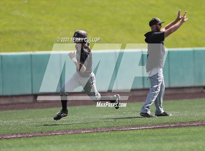 Thumbnail 3 in Lone Peak vs. Jordan (UHSAA 6A Championships) photogallery.