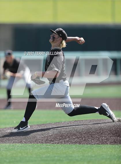 Thumbnail 2 in Lone Peak vs. Jordan (UHSAA 6A Championships) photogallery.