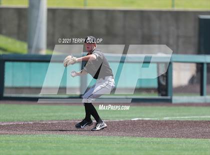 Thumbnail 3 in Lone Peak vs. Jordan (UHSAA 6A Championships) photogallery.