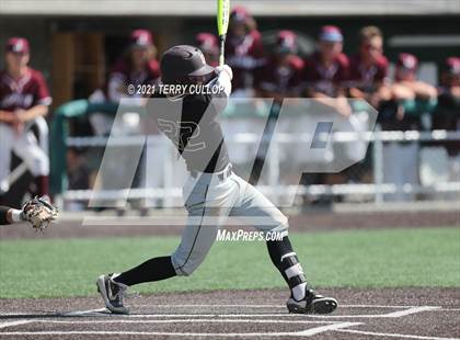 Thumbnail 1 in Lone Peak vs. Jordan (UHSAA 6A Championships) photogallery.