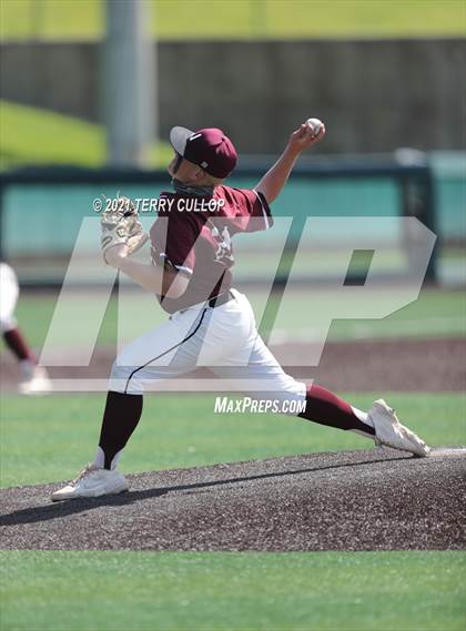 Thumbnail 3 in Lone Peak vs. Jordan (UHSAA 6A Championships) photogallery.