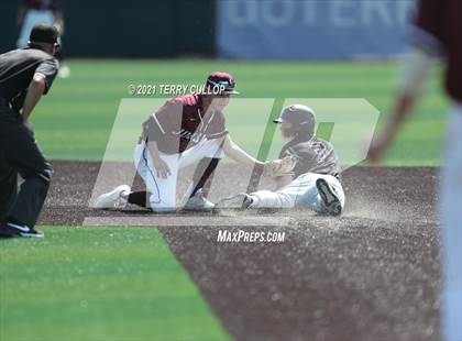 Thumbnail 2 in Lone Peak vs. Jordan (UHSAA 6A Championships) photogallery.