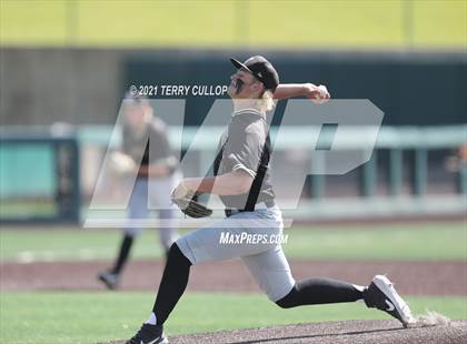 Thumbnail 3 in Lone Peak vs. Jordan (UHSAA 6A Championships) photogallery.