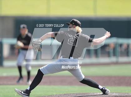 Thumbnail 1 in Lone Peak vs. Jordan (UHSAA 6A Championships) photogallery.