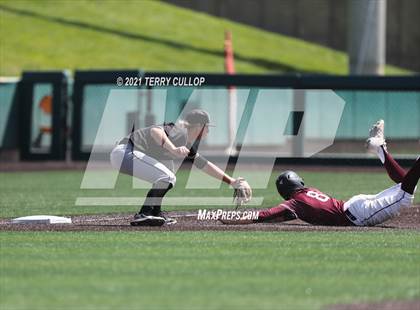 Thumbnail 1 in Lone Peak vs. Jordan (UHSAA 6A Championships) photogallery.