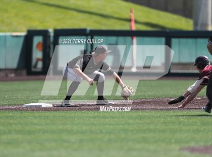 Thumbnail 1 in Lone Peak vs. Jordan (UHSAA 6A Championships) photogallery.