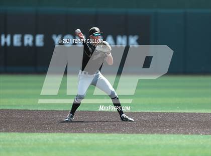 Thumbnail 3 in Lone Peak vs. Jordan (UHSAA 6A Championships) photogallery.