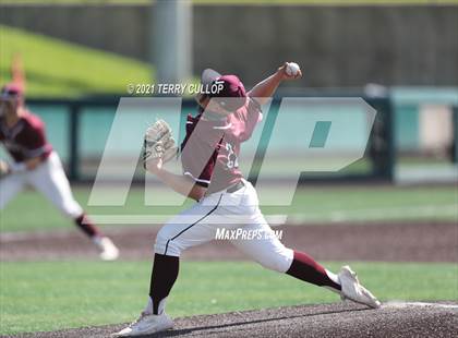Thumbnail 3 in Lone Peak vs. Jordan (UHSAA 6A Championships) photogallery.