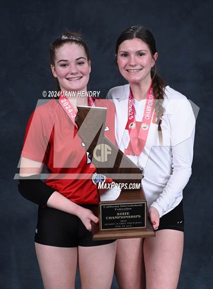 Thumbnail 2 in San Ramon Valley vs Centennial (CIF Division 2 Final Awards) photogallery.