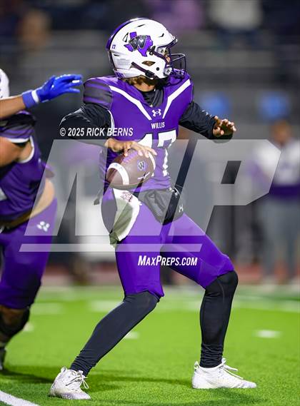 Thumbnail 1 in Willis vs Grand Oaks photogallery.