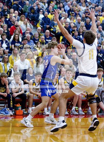 Thumbnail 1 in Ottawa-Glandorf vs Liberty-Benton (OHSAA Division 3 Region 10 District Semi Final) photogallery.