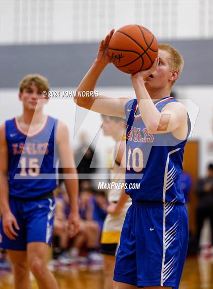 Thumbnail 1 in Ottawa-Glandorf vs Liberty-Benton (OHSAA Division 3 Region 10 District Semi Final) photogallery.