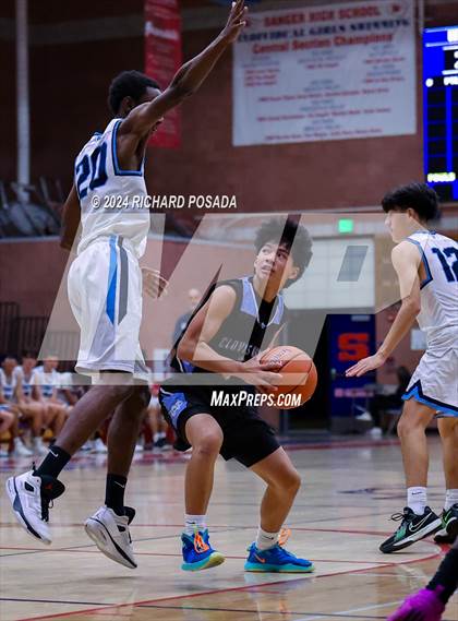 Thumbnail 3 in Clovis North vs. Bullard photogallery.