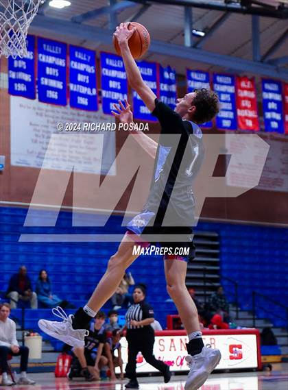 Thumbnail 2 in Clovis North vs. Bullard photogallery.