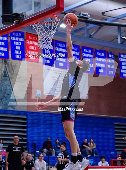 Thumbnail 2 in Clovis North vs. Bullard photogallery.