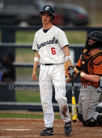 Thumbnail 2 in Grissom @ Lee photogallery.