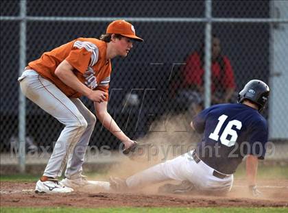 Thumbnail 3 in Grissom @ Lee photogallery.