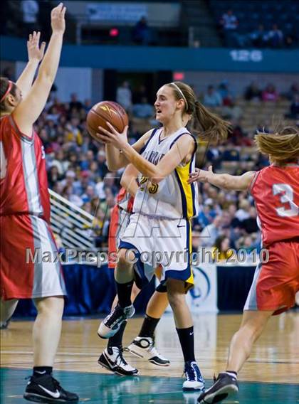 Thumbnail 1 in East Longmeadow vs Andover (MIAA Division 1 Final) photogallery.
