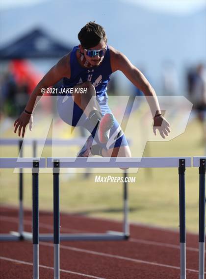Thumbnail 3 in Nighthawk Invitational Day 1 Prelims photogallery.