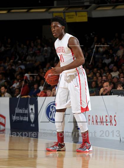 Thumbnail 3 in Mater Dei vs. Etiwanda (CIF SS D1AA Final) photogallery.