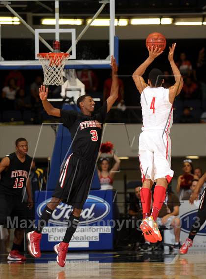 Thumbnail 2 in Mater Dei vs. Etiwanda (CIF SS D1AA Final) photogallery.