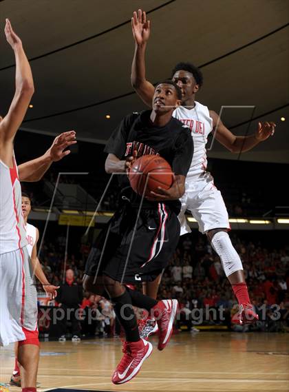 Thumbnail 3 in Mater Dei vs. Etiwanda (CIF SS D1AA Final) photogallery.