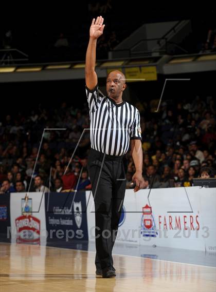 Thumbnail 2 in Mater Dei vs. Etiwanda (CIF SS D1AA Final) photogallery.