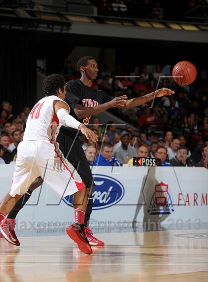 Thumbnail 1 in Mater Dei vs. Etiwanda (CIF SS D1AA Final) photogallery.