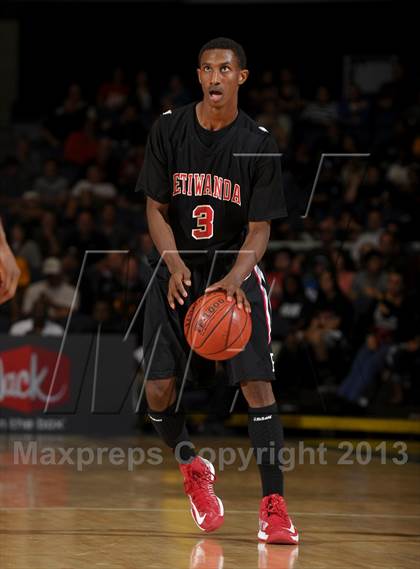 Thumbnail 1 in Mater Dei vs. Etiwanda (CIF SS D1AA Final) photogallery.