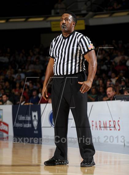 Thumbnail 3 in Mater Dei vs. Etiwanda (CIF SS D1AA Final) photogallery.