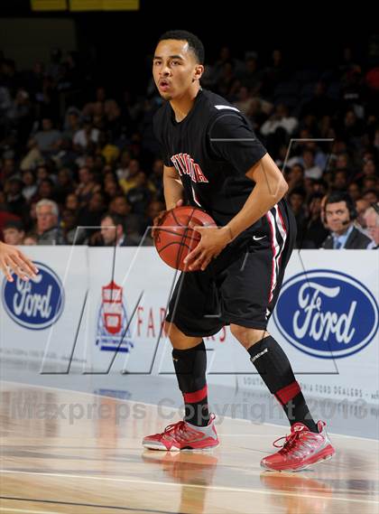 Thumbnail 3 in Mater Dei vs. Etiwanda (CIF SS D1AA Final) photogallery.