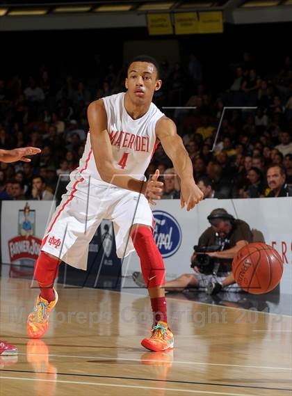 Thumbnail 3 in Mater Dei vs. Etiwanda (CIF SS D1AA Final) photogallery.