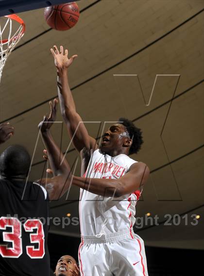 Thumbnail 2 in Mater Dei vs. Etiwanda (CIF SS D1AA Final) photogallery.
