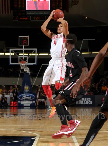 Thumbnail 1 in Mater Dei vs. Etiwanda (CIF SS D1AA Final) photogallery.