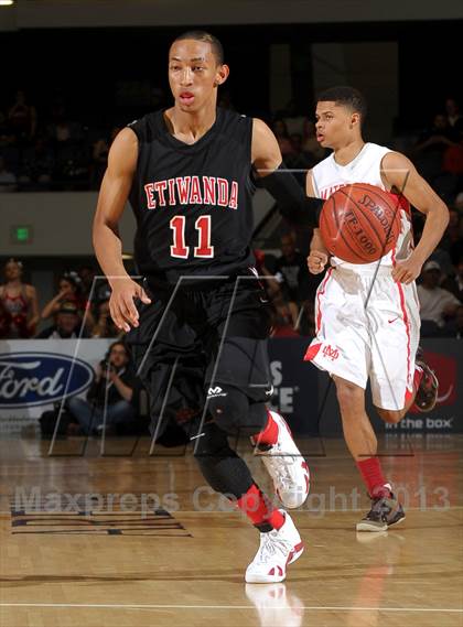 Thumbnail 2 in Mater Dei vs. Etiwanda (CIF SS D1AA Final) photogallery.