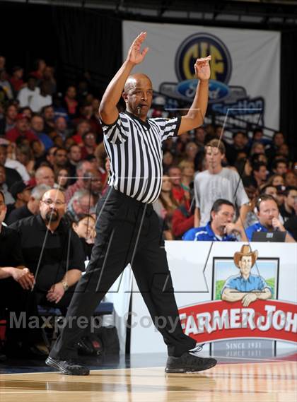 Thumbnail 1 in Mater Dei vs. Etiwanda (CIF SS D1AA Final) photogallery.