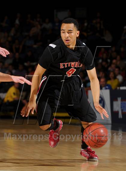 Thumbnail 3 in Mater Dei vs. Etiwanda (CIF SS D1AA Final) photogallery.