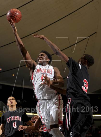 Thumbnail 3 in Mater Dei vs. Etiwanda (CIF SS D1AA Final) photogallery.
