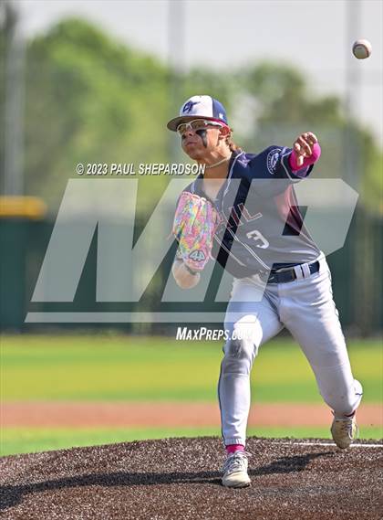 Thumbnail 3 in Broomfield vs. Cherokee Trail (CHSAA 5A State 1st Round) photogallery.