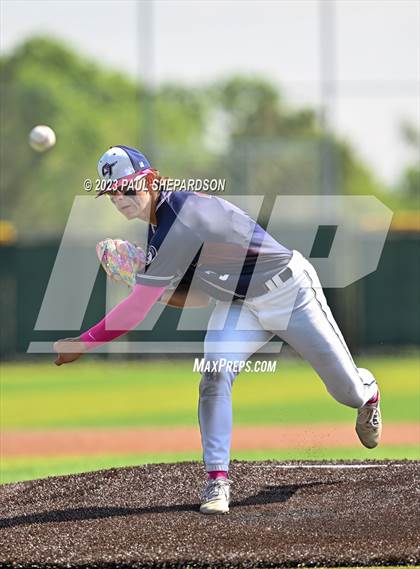 Thumbnail 2 in Broomfield vs. Cherokee Trail (CHSAA 5A State 1st Round) photogallery.