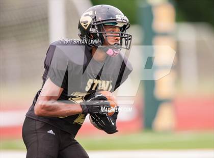 Thumbnail 3 in Knoxville Catholic vs Stone Memorial photogallery.