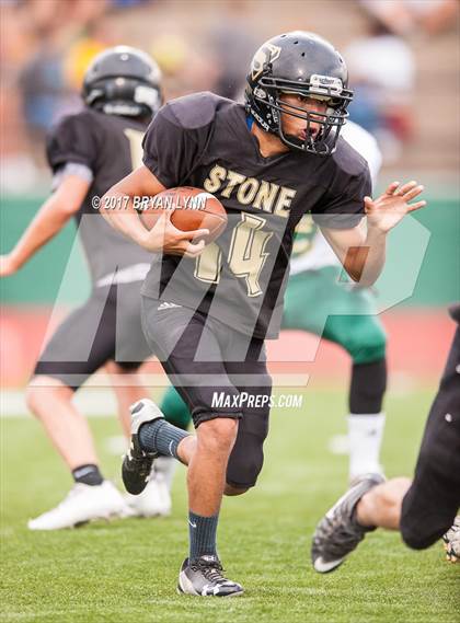 Thumbnail 2 in Knoxville Catholic vs Stone Memorial photogallery.