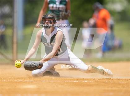 Thumbnail 3 in Carle Place vs. Seaford (NYSPHSAA Section VIII Class B Final Game 1) photogallery.